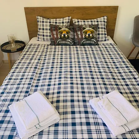 13, St John Park 반스코