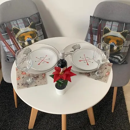 Daire 13, St John Park *