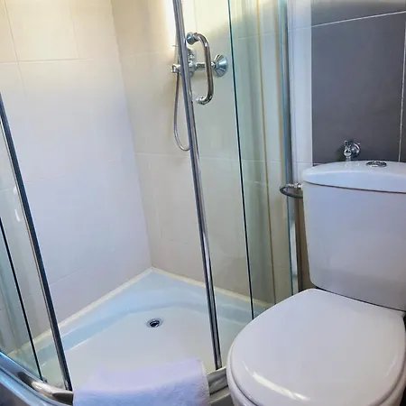 13, St John Park * Μπάνσκο